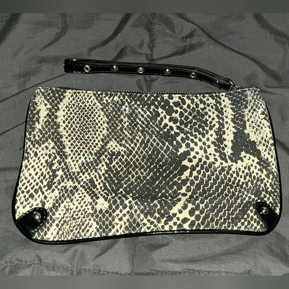 Express Wristlet Clutch Fabric Faux Snakeskin Makeup Bag - Picture 3 of 8